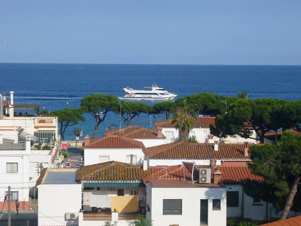 Los Pinares Seaview Apartments Blanes Spain