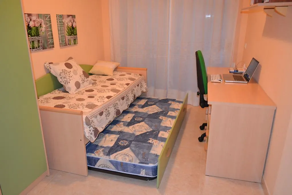 Los Pinares Seaview Apartments Blanes 0*,  Spain